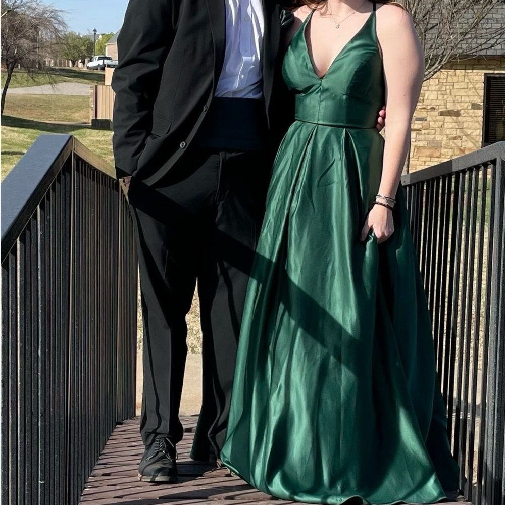 Elegant Deep Green Satin V-Neck Corset Bodice Evening|Prom|Pageant Dress size 5